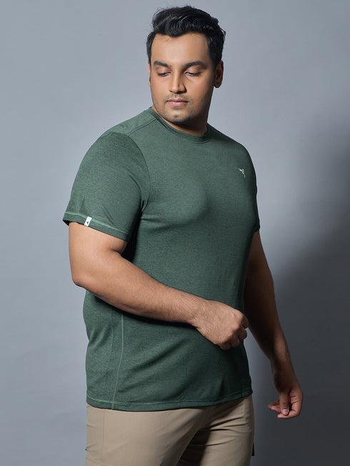 Men Plus Size Solid Slim Fit Crew Neck T-shirt with DOUBLE COOL
