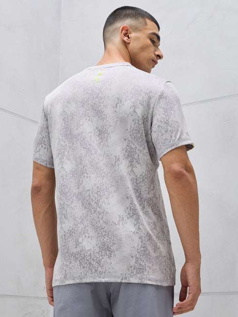 Men Jacquard Slim Fit Crew Neck T-shirt with DOUBLE COOL