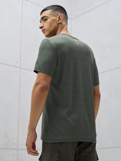 Men Jacquard Slim Fit Crew Neck T-shirt with DOUBLE COOL
