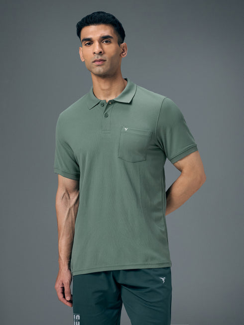 Men Solid Slim Fit Polo T-shirt with MATPIQ