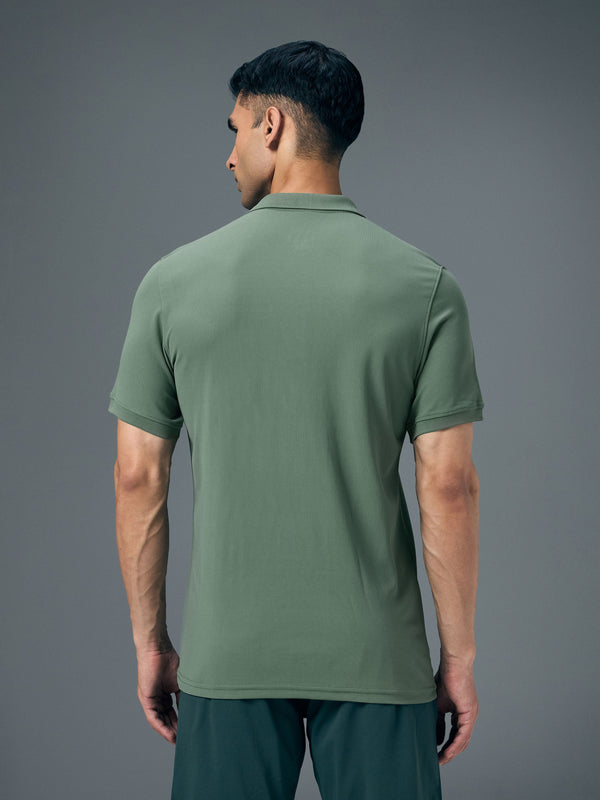 Men Solid Slim Fit Polo T-shirt with MATPIQ