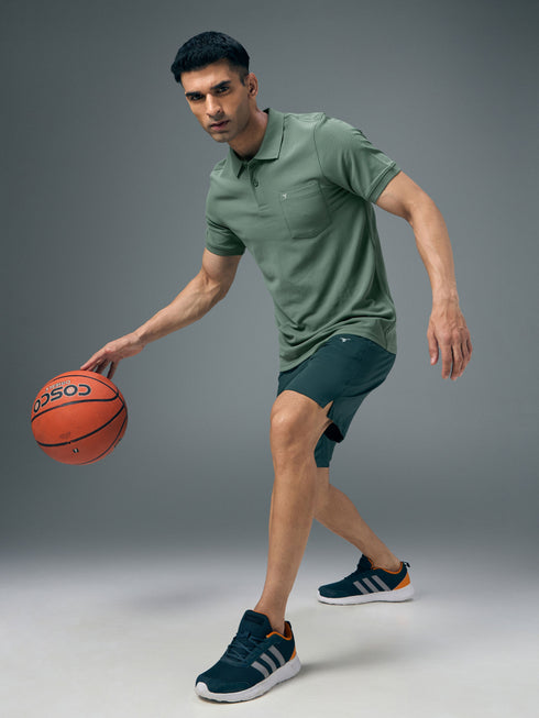 Men Solid Slim Fit Polo T-shirt with MATPIQ