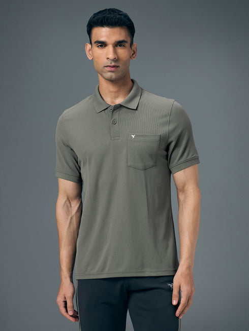 Men Solid Slim Fit Polo T-shirt with MATPIQ
