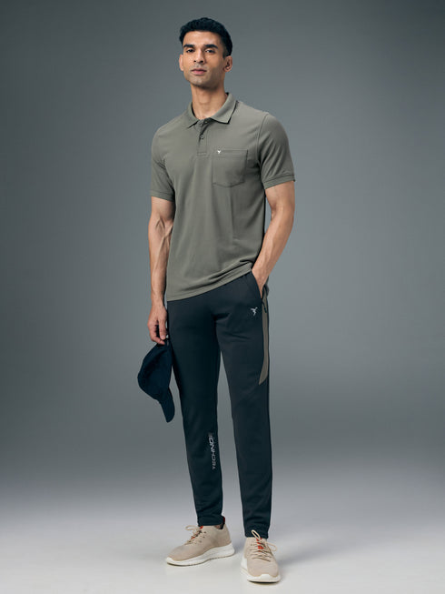 Men Solid Slim Fit Polo T-shirt with MATPIQ