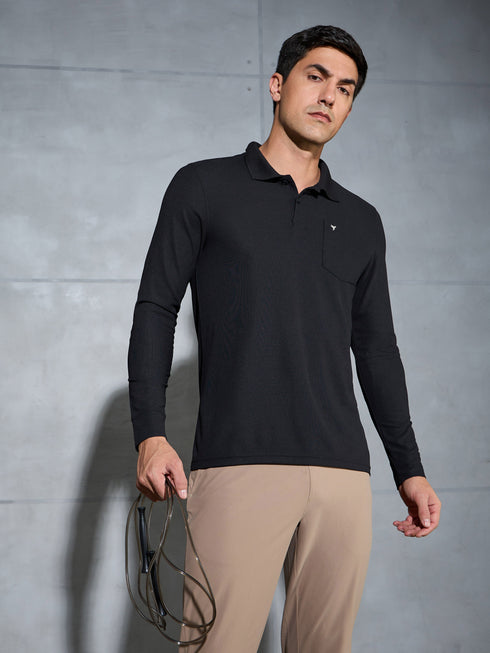 Men Solid Slim Fit Polo T-shirt with MATPIQ