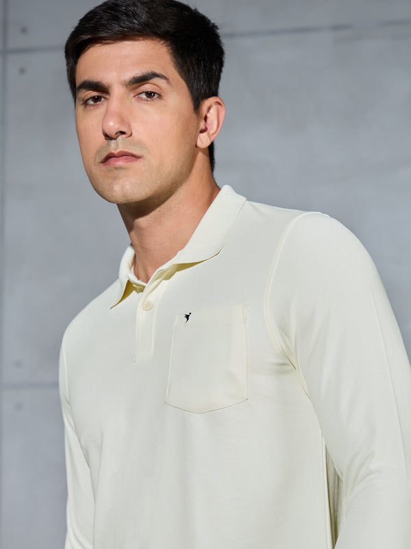 Men Solid Slim Fit Polo T-shirt with MATPIQ