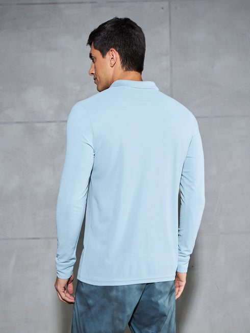 Men Solid Slim Fit Polo T-shirt with MATPIQ