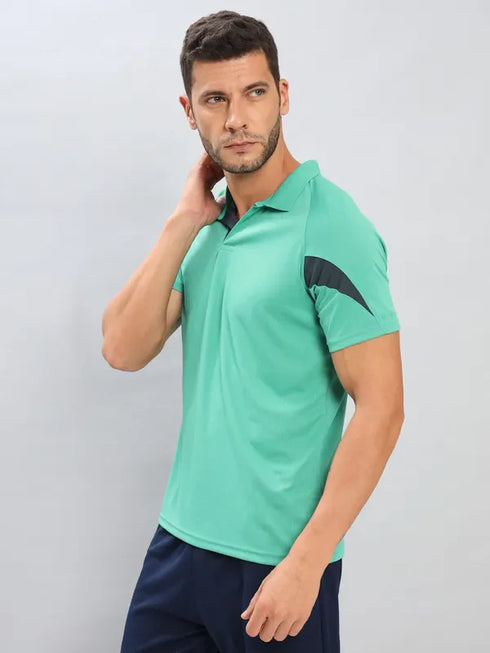 Men Colorblock Slim Fit Polo T-shirt with TECHNO COOL+