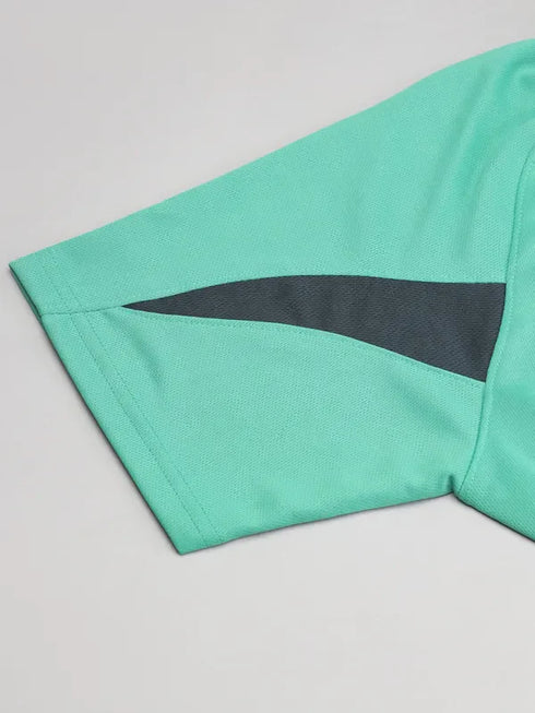 Men Colorblock Slim Fit Polo T-shirt with TECHNO COOL+