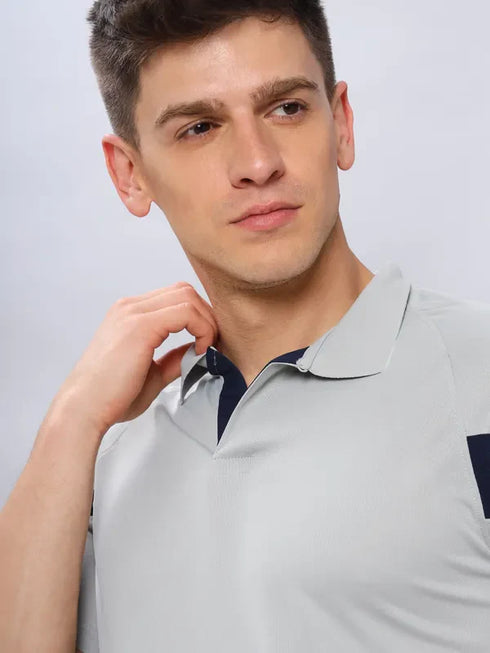 Men Colorblock Slim Fit Polo T-shirt with TECHNO COOL+