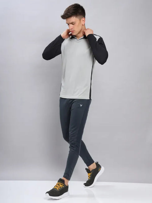 Men Colorblock Slim Fit Polo T-shirt with TECHNO COOL+