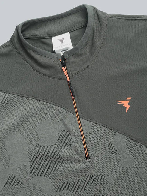 Men Self Design Slim Fit Mock Neck T-shirt with VENTMESH