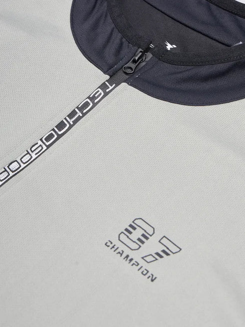 Men Colorblock Slim Fit Mock Neck T-shirt with TECHNO COOL+