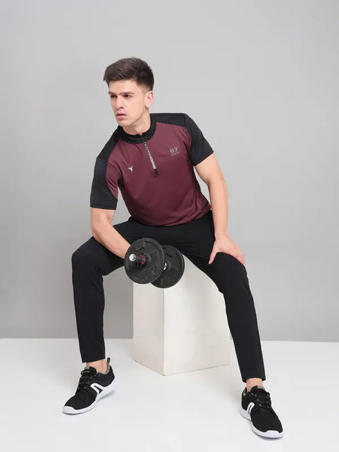 Men Colorblock Slim Fit Mock Neck T-shirt with TECHNO COOL+