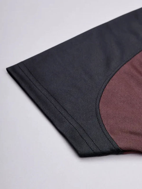 Men Colorblock Slim Fit Mock Neck T-shirt with TECHNO COOL+