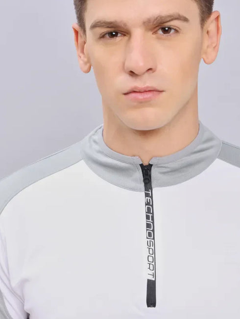 Men Colorblock Slim Fit Mock Neck T-shirt with TECHNO COOL+