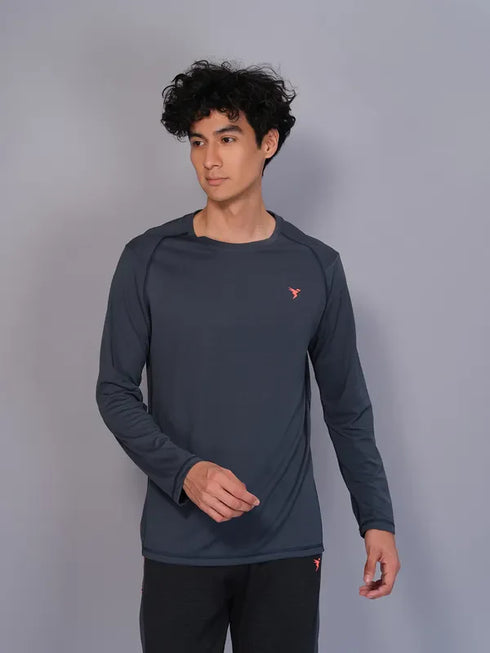 Men Solid Slim Fit Crew Neck T-shirt with TECHNO COOL