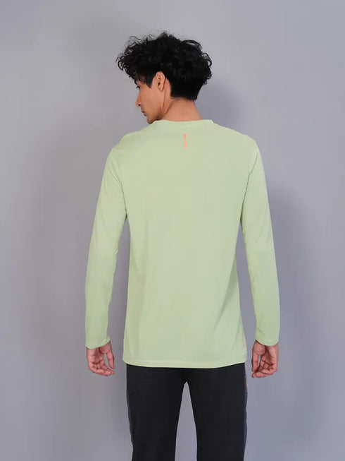 Men Solid Slim Fit Crew Neck T-shirt with TECHNO COOL