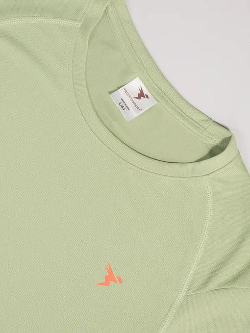 Men Solid Slim Fit Crew Neck T-shirt with TECHNO COOL