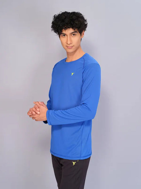 Men Solid Slim Fit Crew Neck T-shirt with TECHNO COOL