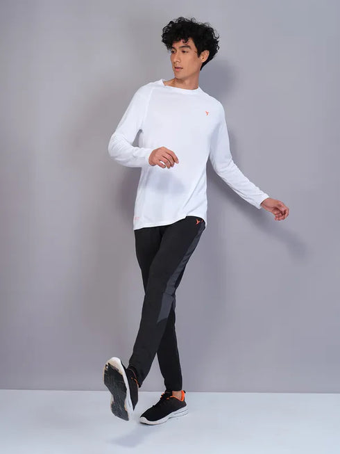 Men Solid Slim Fit Crew Neck T-shirt with TECHNO COOL