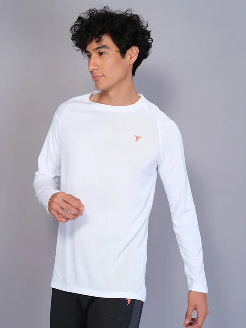 Men Solid Slim Fit Crew Neck T-shirt with TECHNO COOL