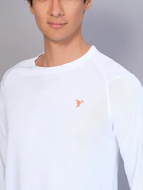 Men Solid Slim Fit Crew Neck T-shirt with TECHNO COOL