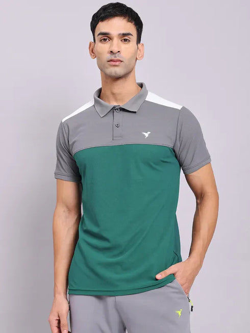 Men Colorblock Slim Fit Polo T-shirt with MATPIQ