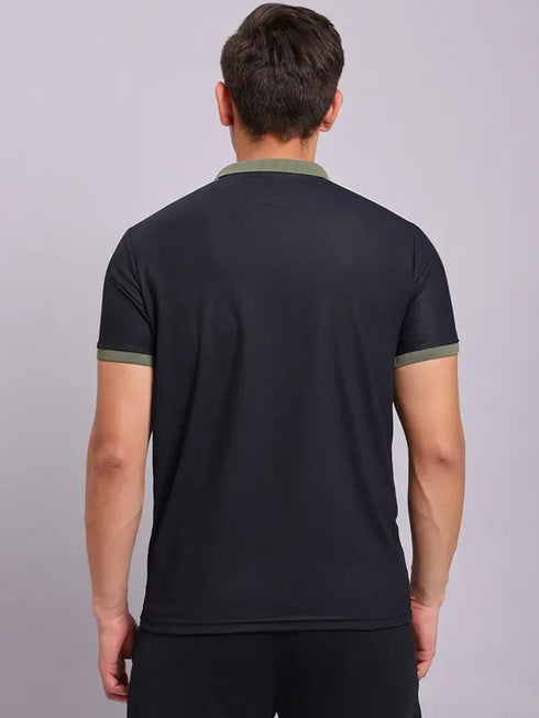 Men Colorblock Slim Fit Polo T-shirt with MATPIQ