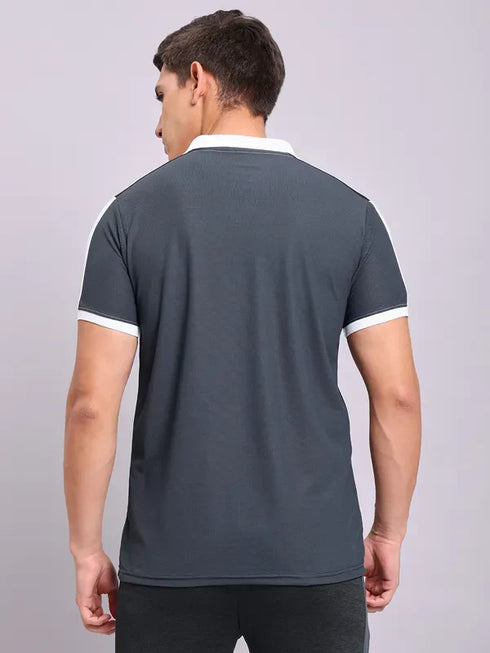 Men Colorblock Slim Fit Polo T-shirt with MATPIQ