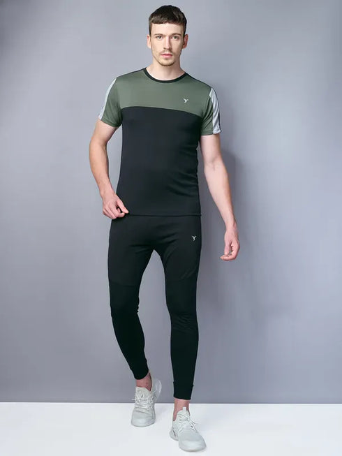 Men Colorblock Slim Fit Crew Neck T-shirt with TECHNO COOL