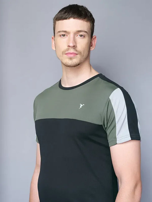 Men Colorblock Slim Fit Crew Neck T-shirt with TECHNO COOL