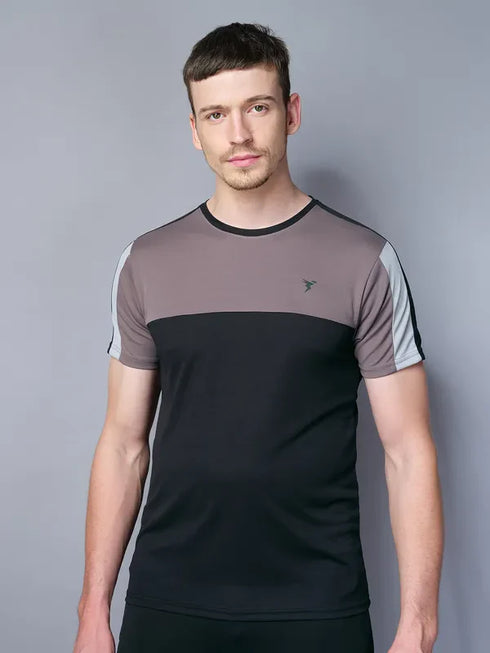 Men Colorblock Slim Fit Crew Neck T-shirt with TECHNO COOL