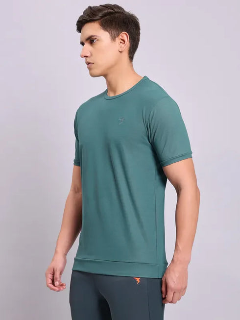 Men Solid Slim Fit Crew Neck T-shirt with MATPIQ