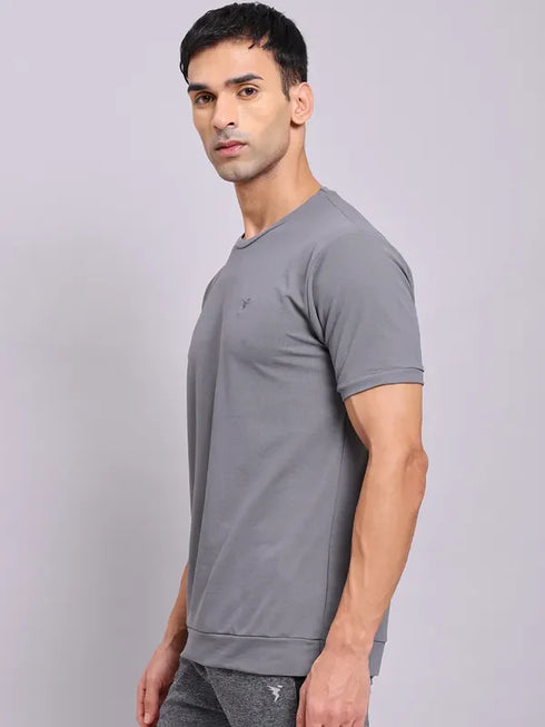 Men Solid Slim Fit Crew Neck T-shirt with MATPIQ