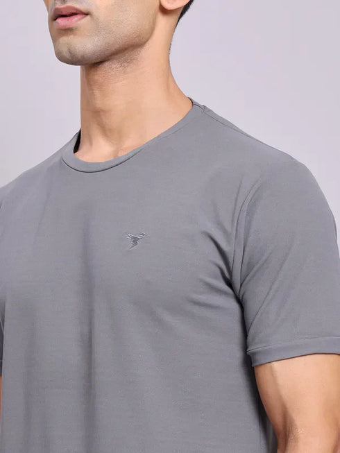 Men Solid Slim Fit Crew Neck T-shirt with MATPIQ