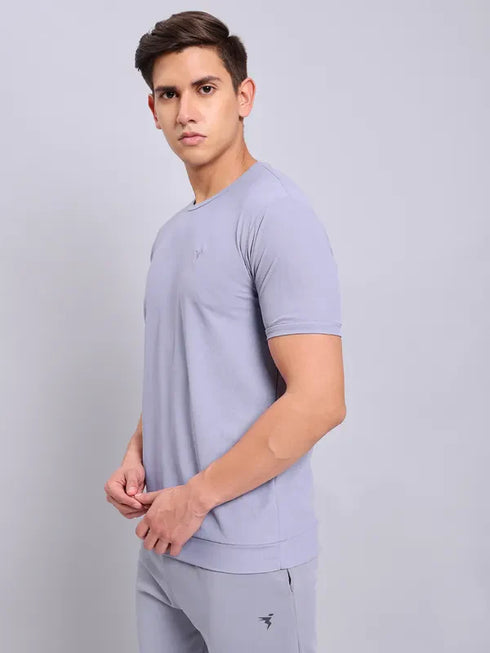 Men Solid Slim Fit Crew Neck T-shirt with MATPIQ