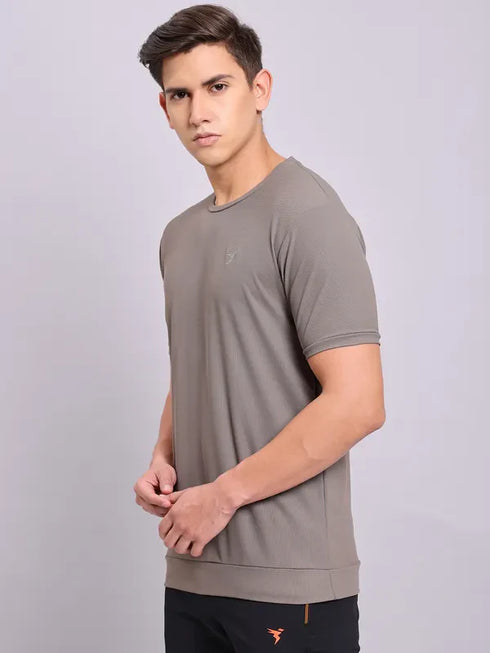 Men Solid Slim Fit Crew Neck T-shirt with MATPIQ