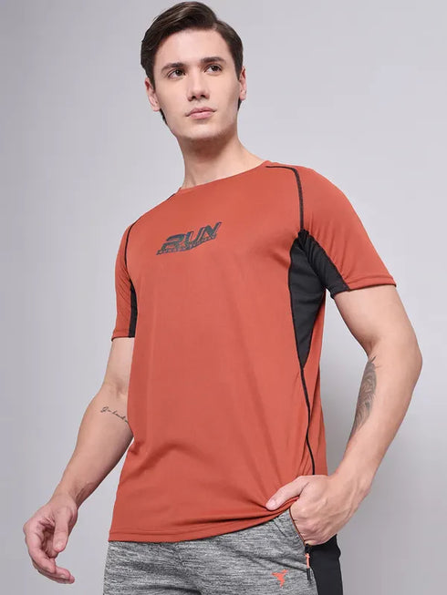 Men Printed Regular Fit Crew Neck T-shirt with TECHNO COOL+