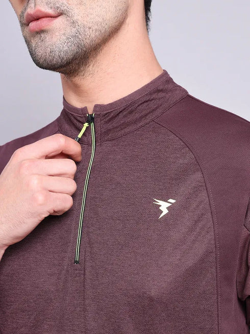 Men Melange Slim Fit Mock Neck T-shirt with TECHNO COOL+