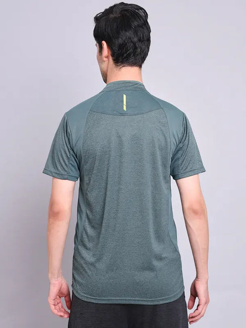 Men Melange Slim Fit Mock Neck T-shirt with TECHNO COOL+