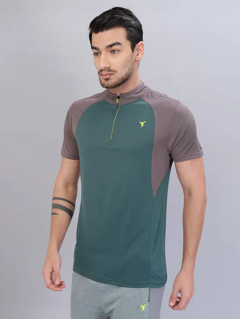 Men Colorblock Slim Fit Mock Neck T-shirt with TECHNO COOL+