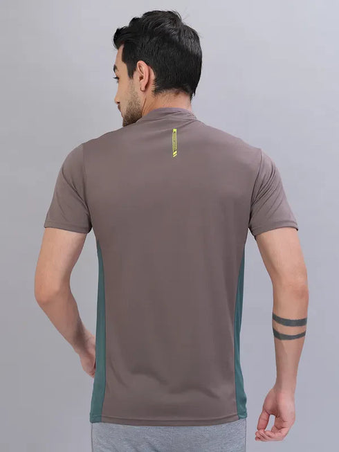 Men Colorblock Slim Fit Mock Neck T-shirt with TECHNO COOL+