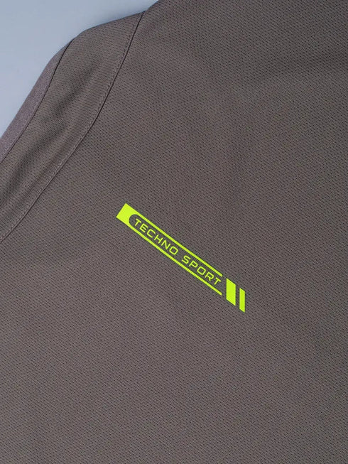 Men Colorblock Slim Fit Mock Neck T-shirt with TECHNO COOL+