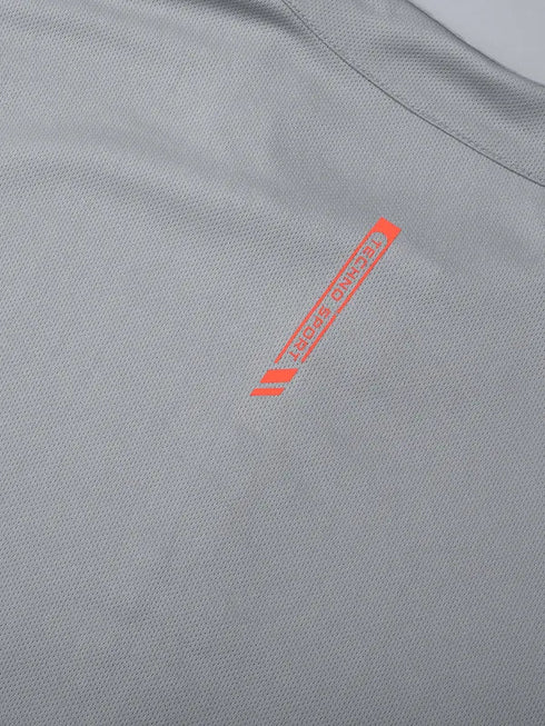 Men Colorblock Slim Fit Mock Neck T-shirt with TECHNO COOL+
