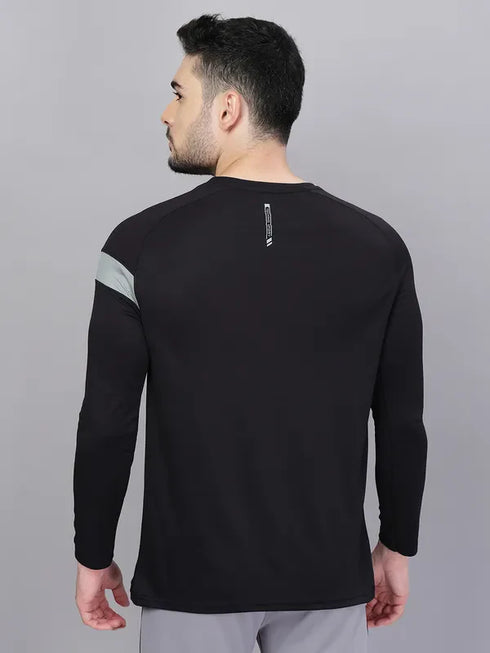 Men Colorblock Slim Fit Crew Neck T-shirt with TECHNO COOL+