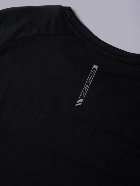 Men Colorblock Slim Fit Crew Neck T-shirt with TECHNO COOL+
