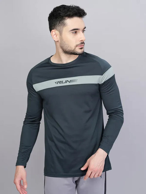 Men Colorblock Slim Fit Crew Neck T-shirt with TECHNO COOL+
