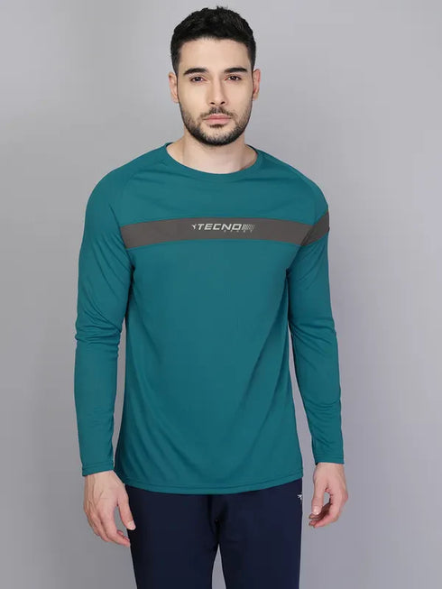 Men Colorblock Slim Fit Crew Neck T-shirt with TECHNO COOL+