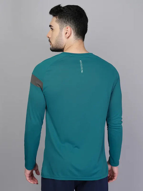 Men Colorblock Slim Fit Crew Neck T-shirt with TECHNO COOL+